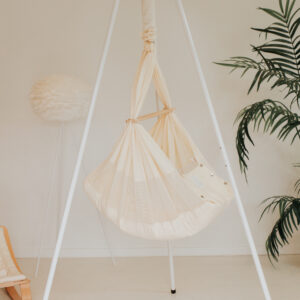 Leje Slyngevugge Klassisk - Stativ med Balance Vuggemotor | Mor Og Børn